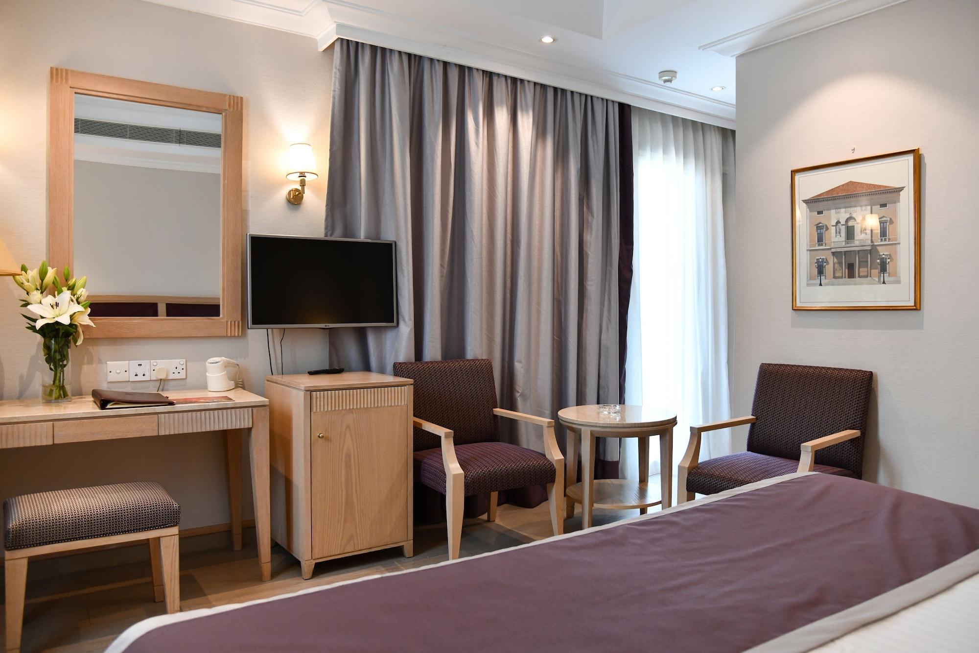 Curium Palace Hotel Limassol Zewnętrze zdjęcie