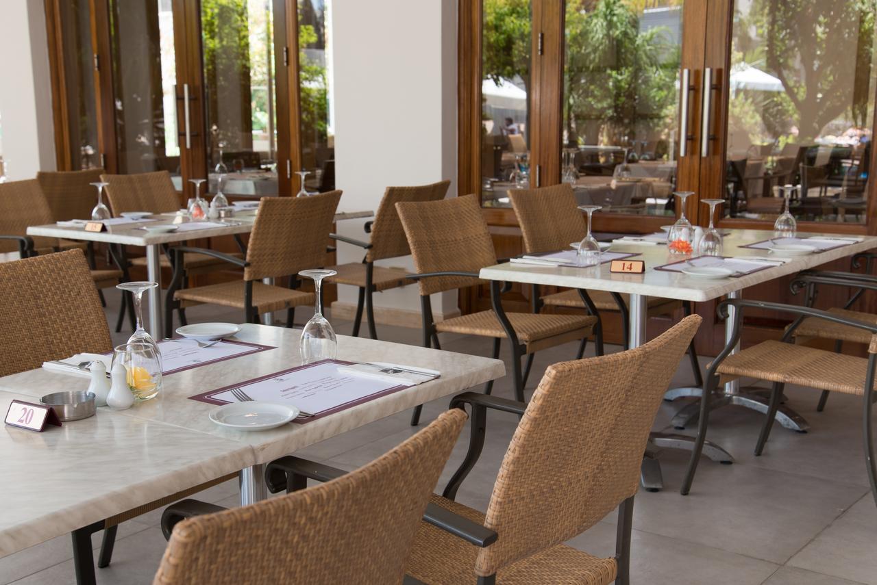 Curium Palace Hotel Limassol Zewnętrze zdjęcie